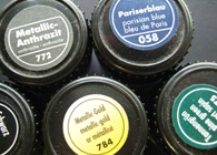 Barve očal; črne barve očal.